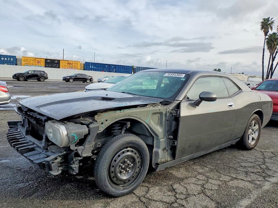 DODGE CHALLENGER 2010 with VIN 2B3CJ4DV5AH130023 - Photo from auction