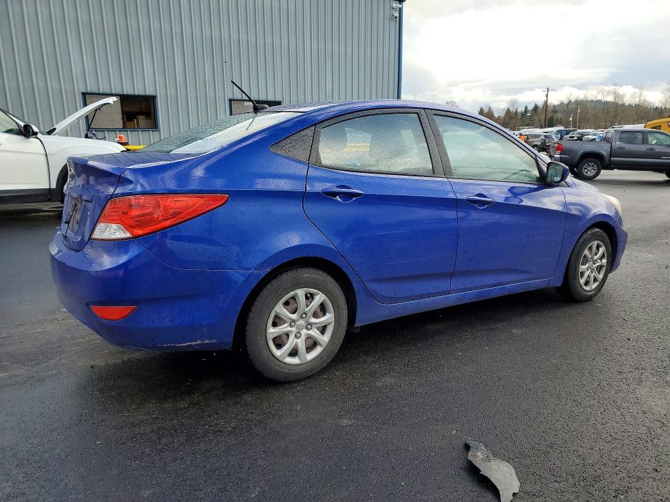 Photo 3 from auction – 2013 HYUNDAI ACCENT GLS with VIN KMHCT4AE6DU582461