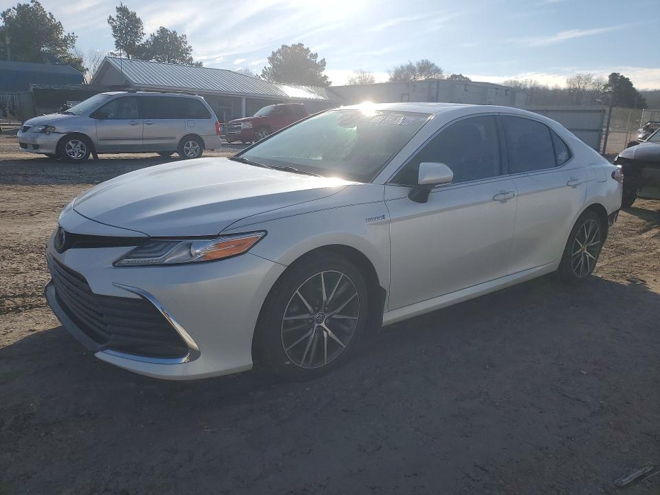 TOYOTA CAMRY 2021 with VIN 4T1F31AK6MU551535 - Photo from auction