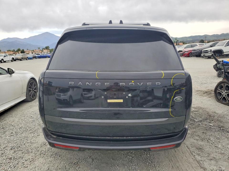 Photo 6 from auction – 2023 LAND ROVER RANGE ROVE with VIN SALK19E72PA035345
