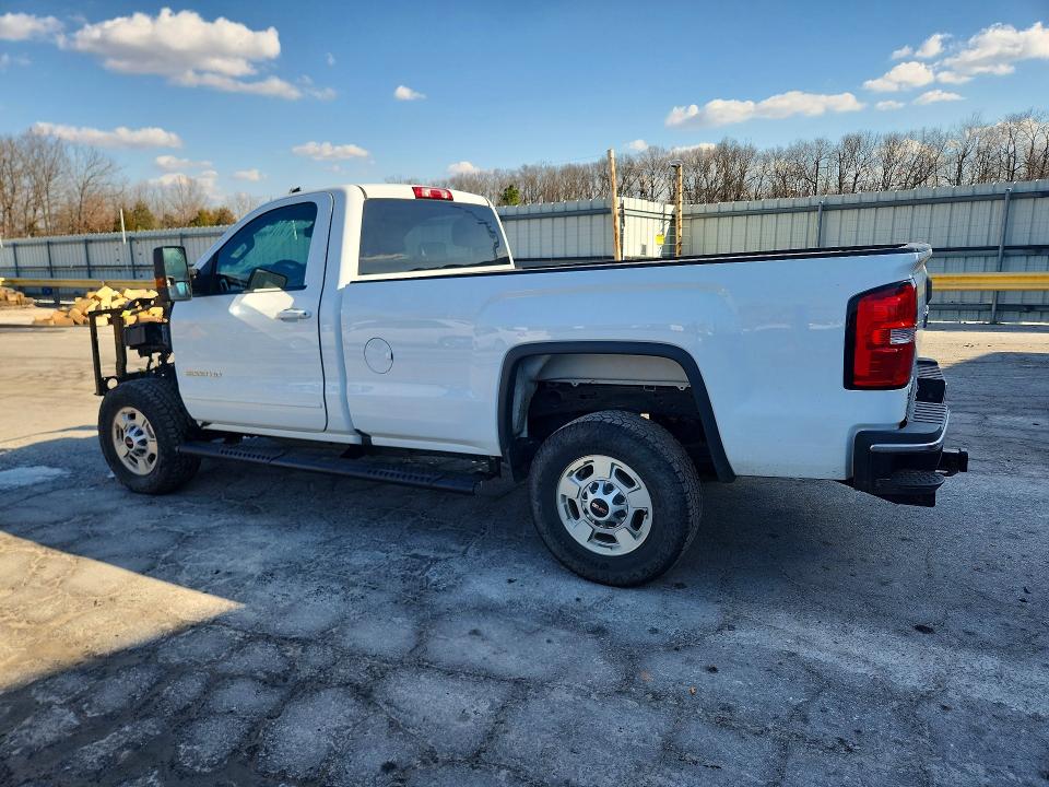 Photo 2 from auction – 2018 GMC SIERRA with VIN 1GD02SEG3JZ338464