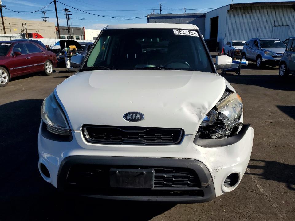 Photo 5 from auction – 2013 KIA SOUL with VIN KNDJT2A64D7488294