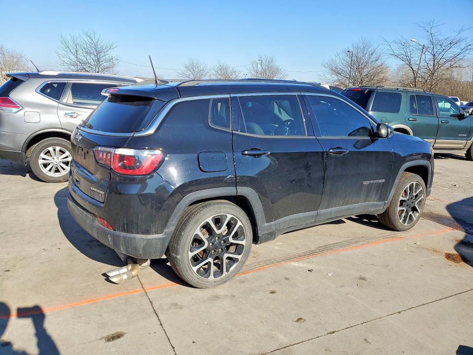 Photo 3 from auction – 2019 JEEP COMPASS with VIN 3C4NJDCB5KT650942