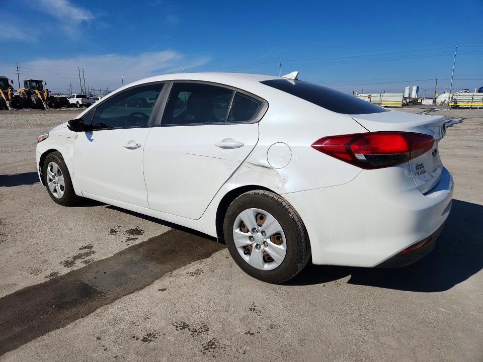 Photo 2 from auction – 2017 KIA FORTE with VIN 3KPFL4A72HE025571