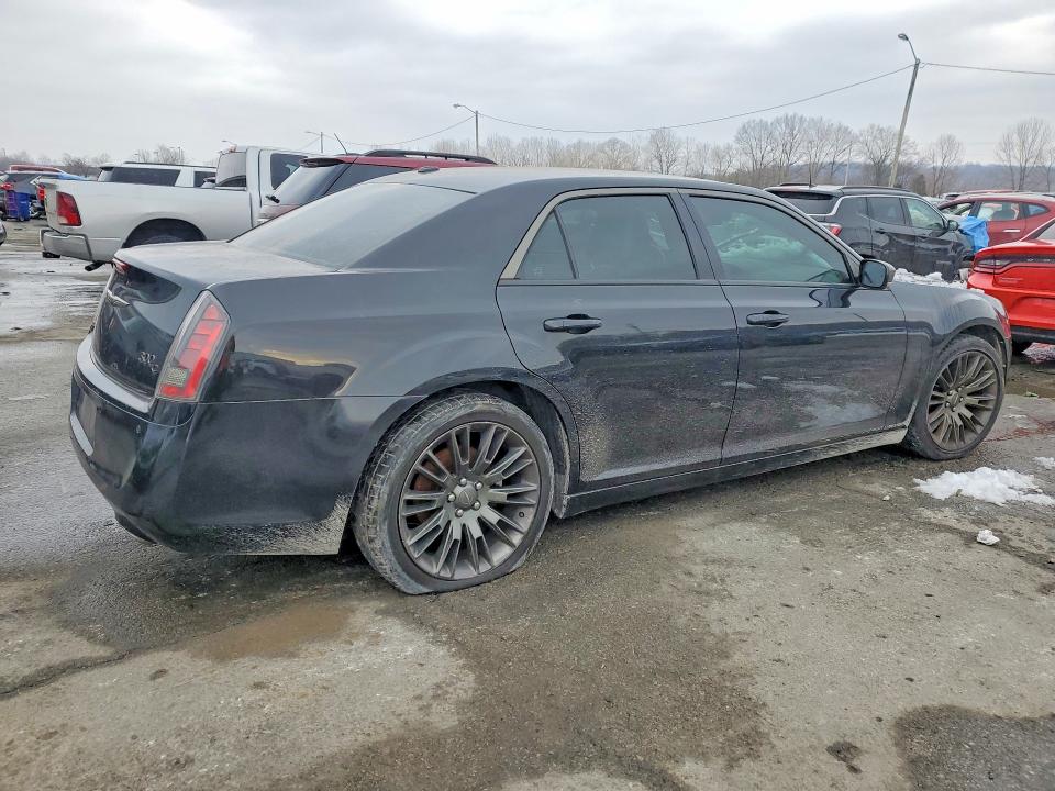 Photo 3 from auction – 2013 CHRYSLER 300C VARVA with VIN 2C3CCADT5DH672642
