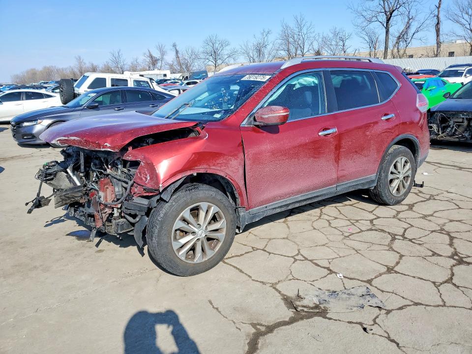 NISSAN ROGUE S 2015 with VIN KNMAT2MV7FP570669 - Photo from auction