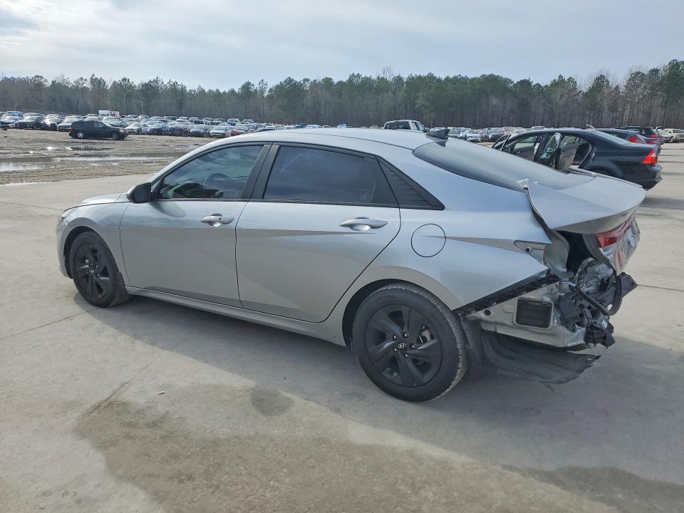 Photo 2 from auction – 2023 HYUNDAI ELANTRA with VIN 5NPLM4AG2PH095730