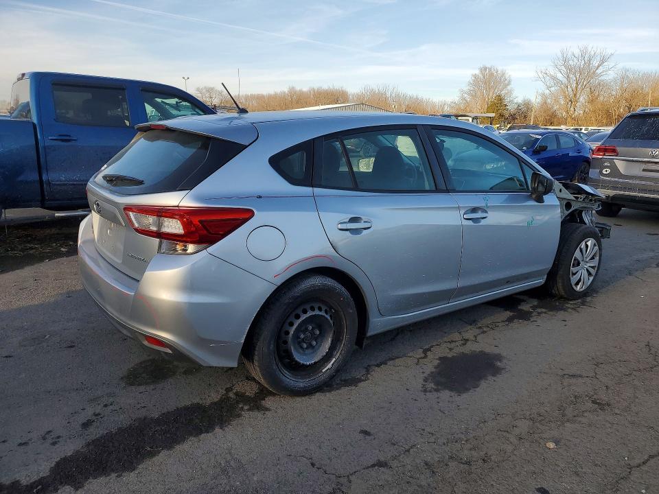 Photo 3 from auction – 2019 SUBARU IMPREZA with VIN 4S3GTAA62K3719637