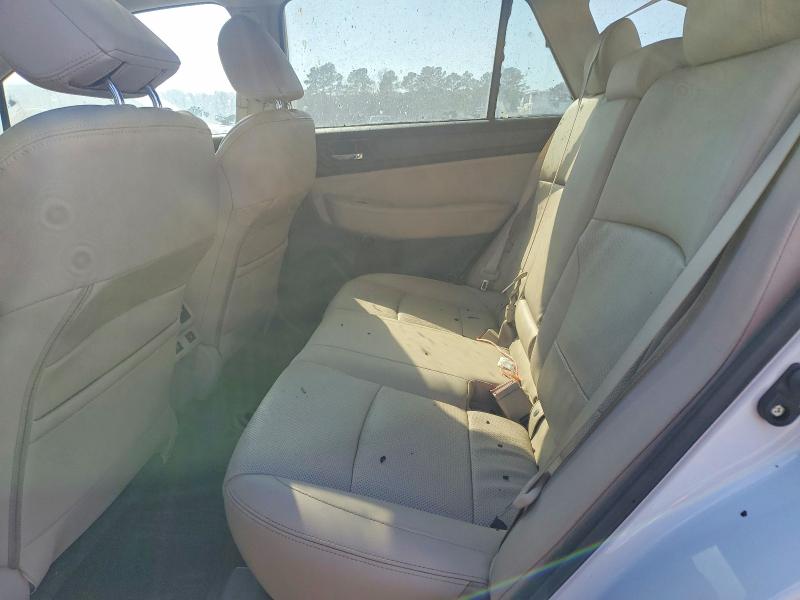 Photo 11 from auction – 2016 SUBARU OUTBACK with VIN 4S4BSBNC5G3233717