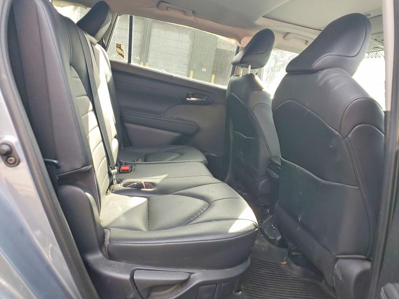 Photo 11 from auction – 2020 TOYOTA HIGHLANDER with VIN 5TDGZRBH2LS036477