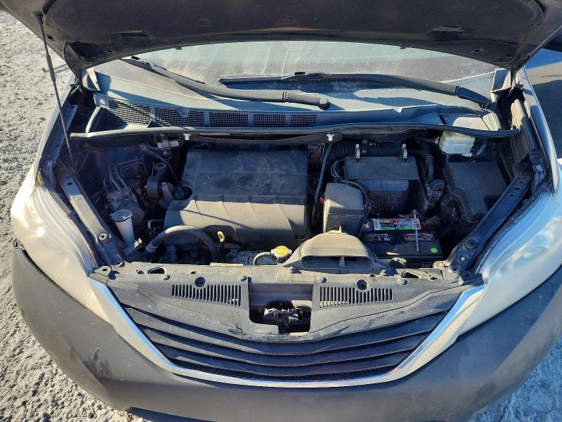 Photo 12 from auction – 2015 TOYOTA SIENNA with VIN 5TDKK3DC2FS689926
