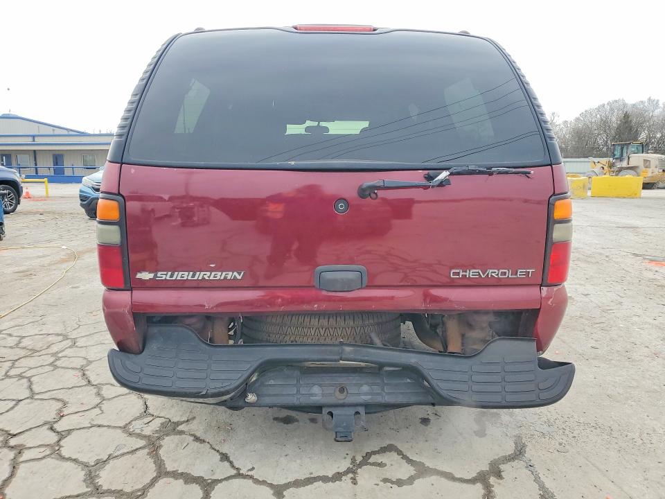 Photo 6 from auction – 2004 CHEVROLET SUBURBAN K with VIN 1GNFK16Z74J194856