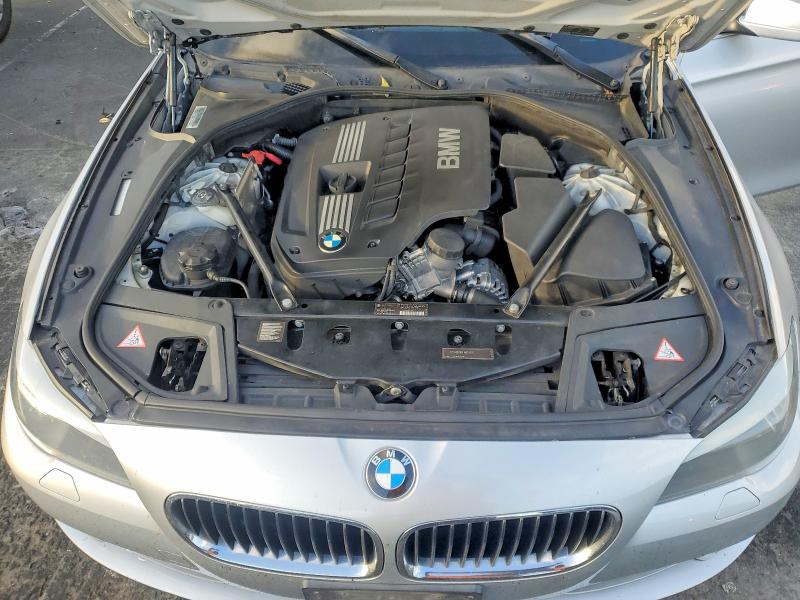 Photo 11 from auction – 2011 BMW 528 I with VIN WBAFR1C57BC748739
