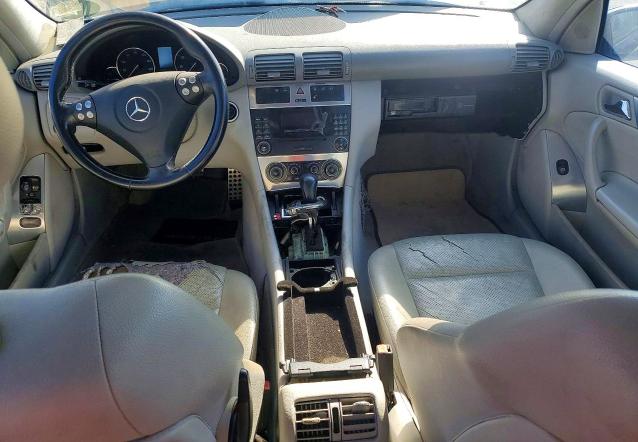 Photo 8 from auction – 2005 MERCEDES-BENZ C with VIN WDBRF40J35F609124