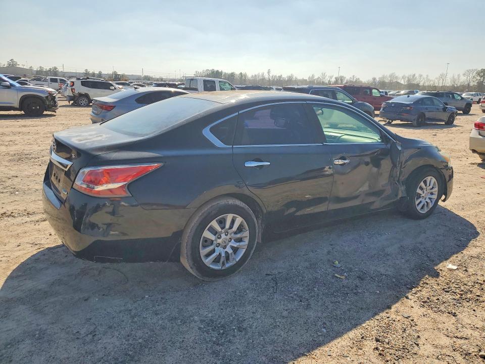 Photo 3 from auction – 2014 NISS ALTIMA with VIN 1N4AL3AP2EN385960