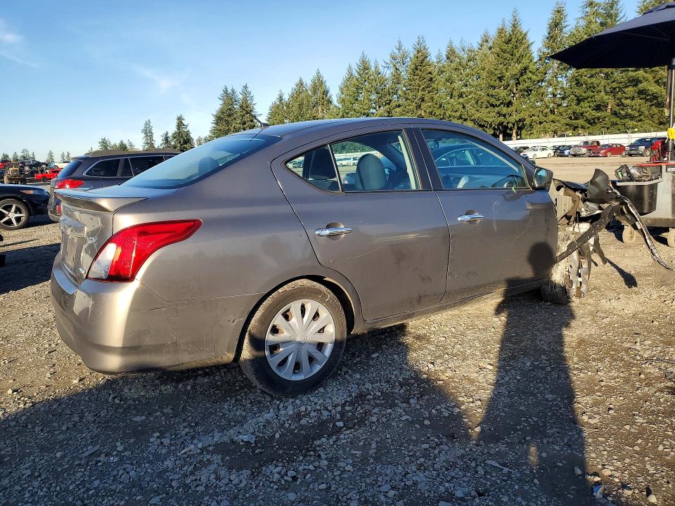 Photo 3 from auction – 2016 NISSAN VERSA S with VIN 3N1CN7AP2GL804674