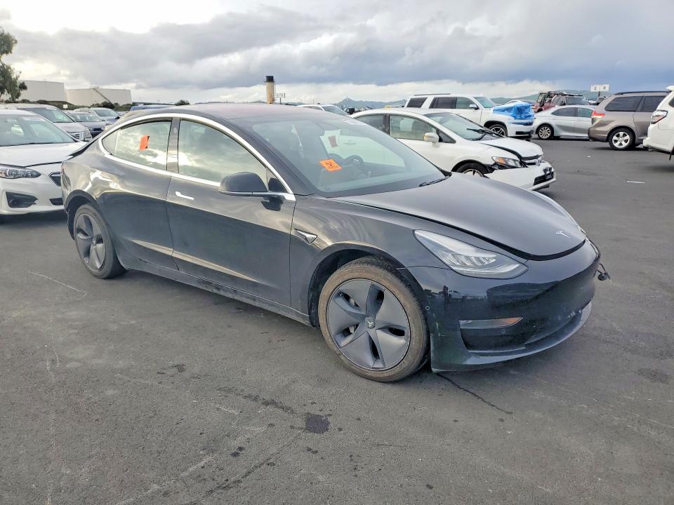 Photo 4 from auction – 2018 TESLA MODEL 3 with VIN 5YJ3E1EA2JF171504