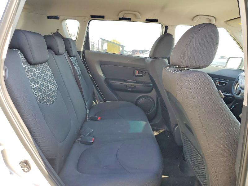 Photo 10 from auction – 2010 KIA SOUL with VIN KNDJT2A22A7119068