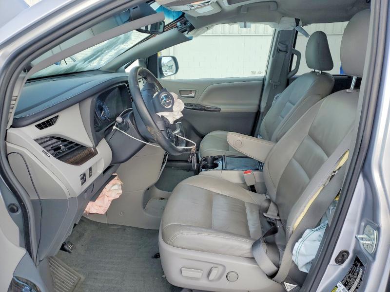 Photo 7 from auction – 2015 TOYOTA SIENNA with VIN 5TDYK3DC1FS549540