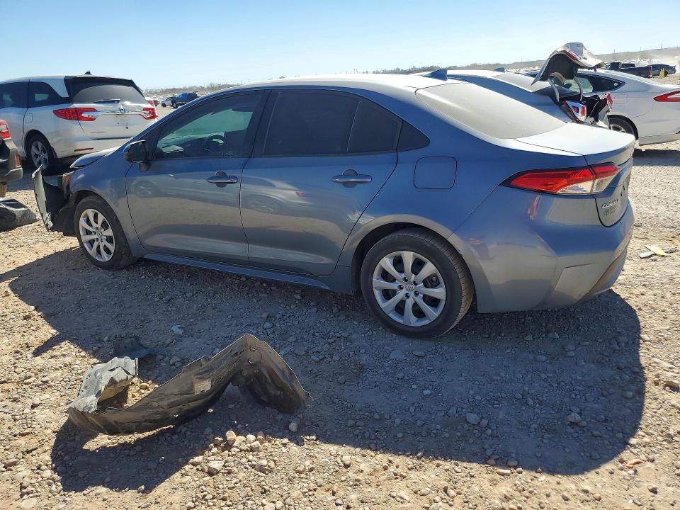 Photo 2 from auction – 2021 TOYOTA COROLLA with VIN 5YFEPMAE4MP266118