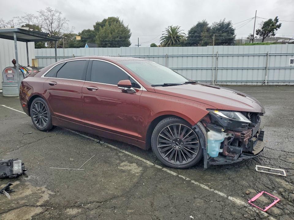 Photo 4 from auction – 2016 LINCOLN MKZ with VIN 3LN6L2LU3GR624845