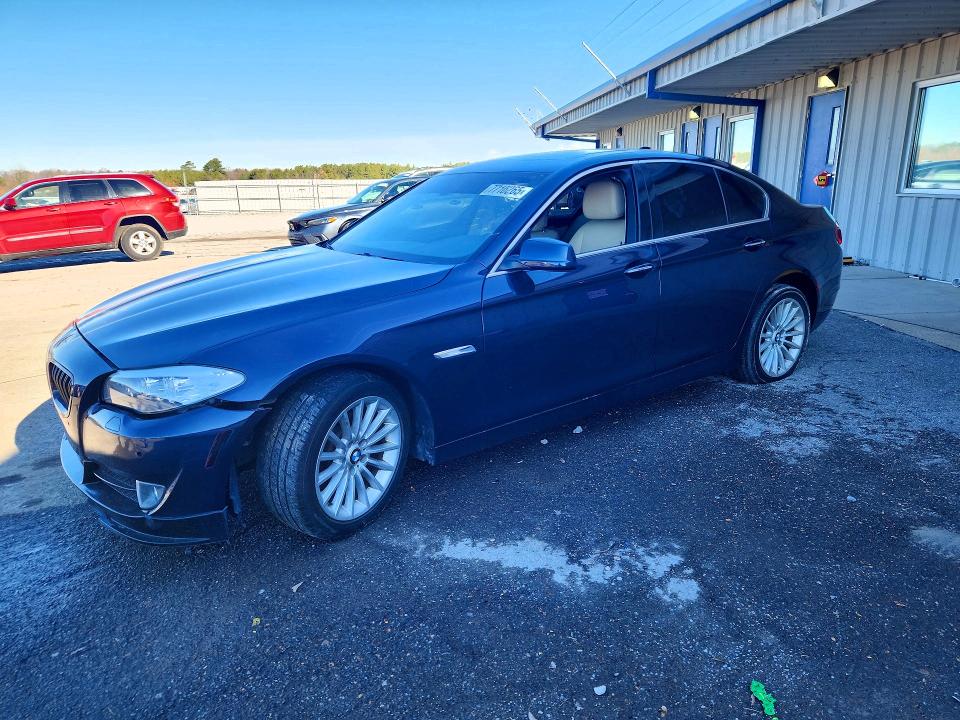 BMW 528 2013 with VIN WBAXH5C53DD113951 - Photo from auction