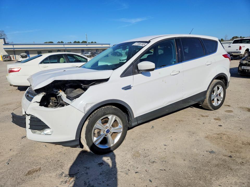 FORD ESCAPE 2015 with VIN 1FMCU0G73FUB35846 - Photo from auction