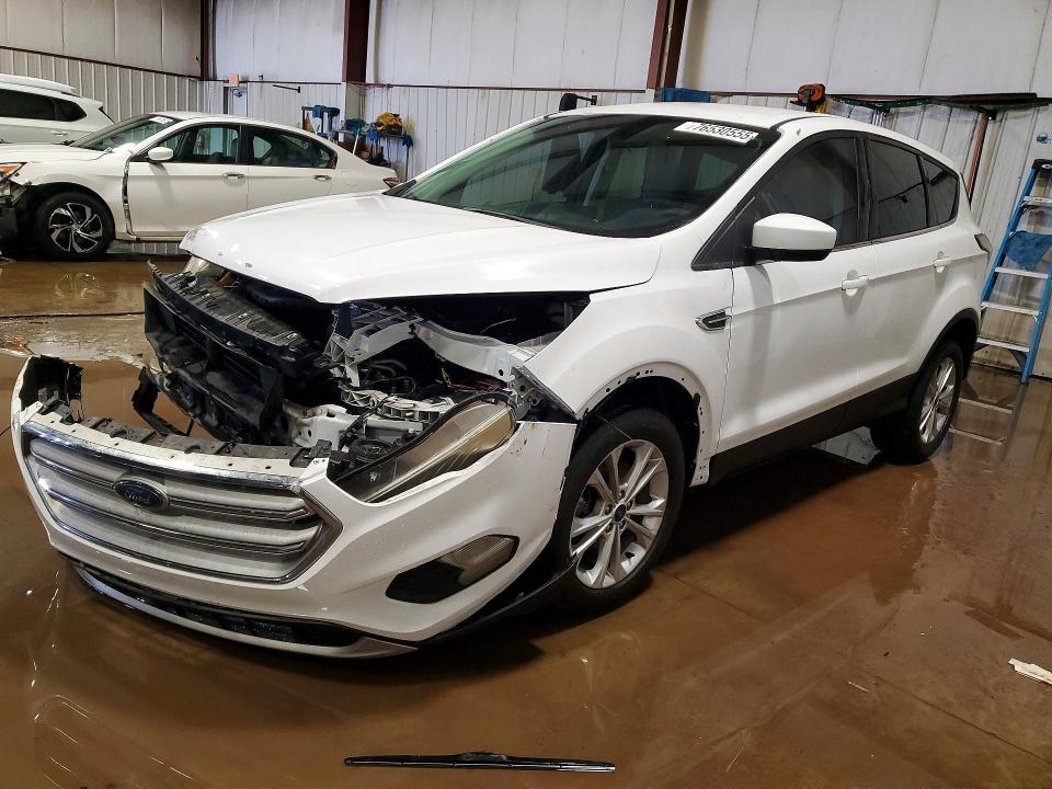 FORD ESCAPE SE 2017 con VIN 1FMCU9GD7HUA33009 - Foto de la subasta