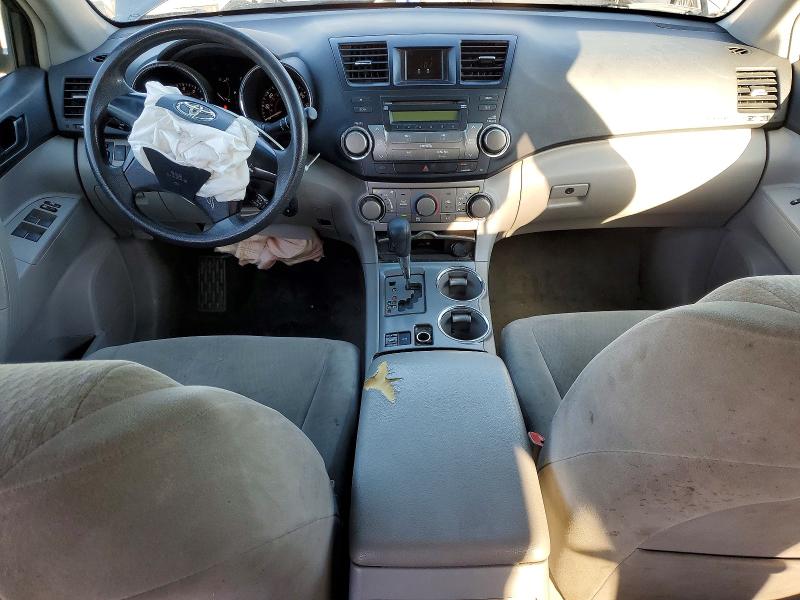 Photo 8 from auction – 2010 TOYOTA HIGHLANDER with VIN 5TDZK3EH0AS018952