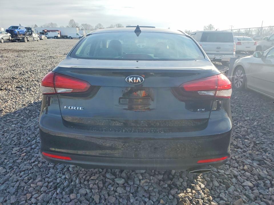 Photo 6 from auction – 2017 KIA FORTE with VIN 3KPFN4A83HE093381