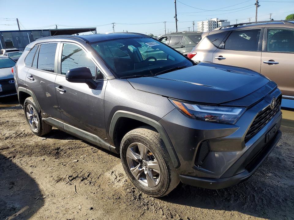 Zdjęcie 4 z aukcji – 2025 TOYOTA RAV4 LE z VIN 4T3LWRFVXSU174997