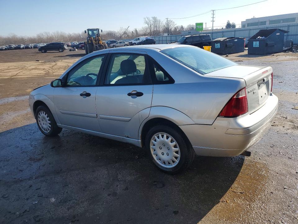 Photo 2 from auction – 2005 FORD FOCUS with VIN 1FAFP34N05W248658