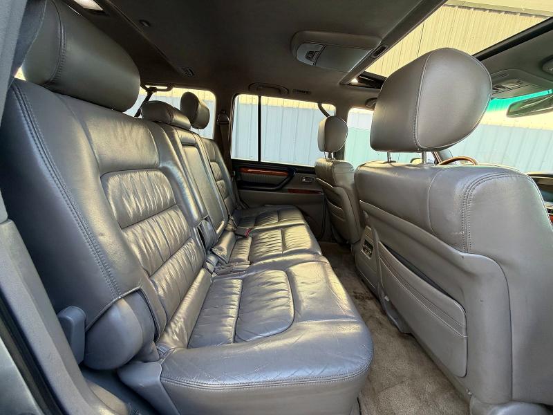 Photo 6 from auction – 2005 LEXUS LX 470 with VIN JTJHT00W354000778