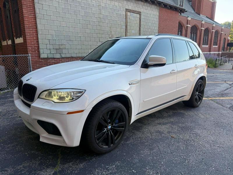 Foto 2 de la subasta – 2013 BMW X5 M con VIN 5YMGY0C50D0C11794