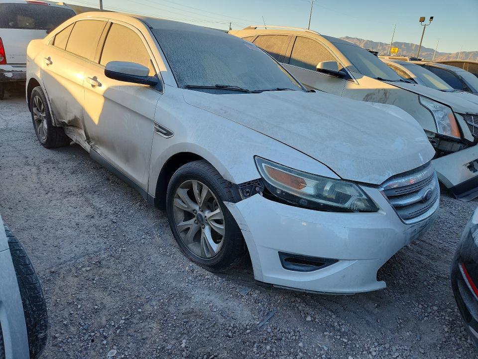 Photo 4 from auction – 2011 FORD TAURUS SEL with VIN 1FAHP2EW5BG189798