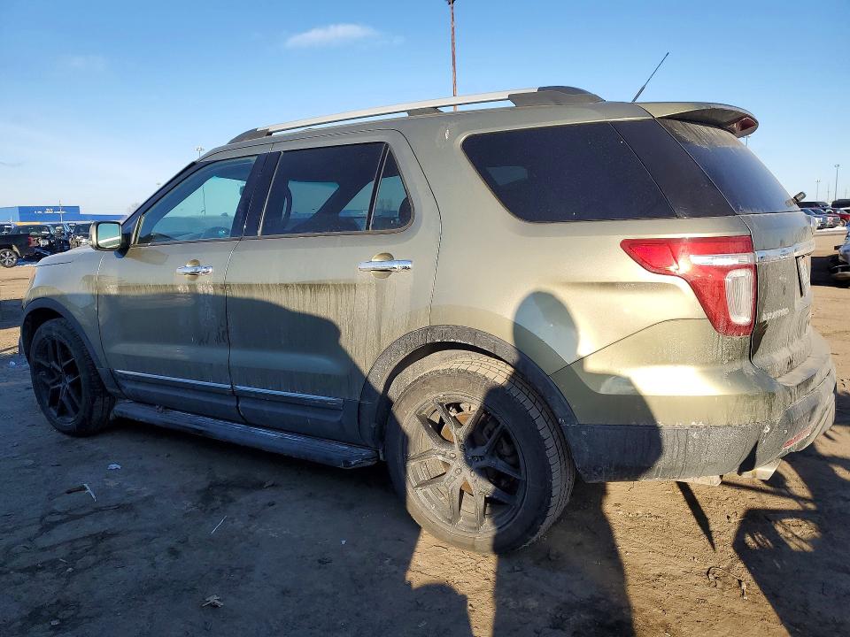 Photo 2 from auction – 2012 FORD EXPLORER L with VIN 1FMHK8F80CGA55662