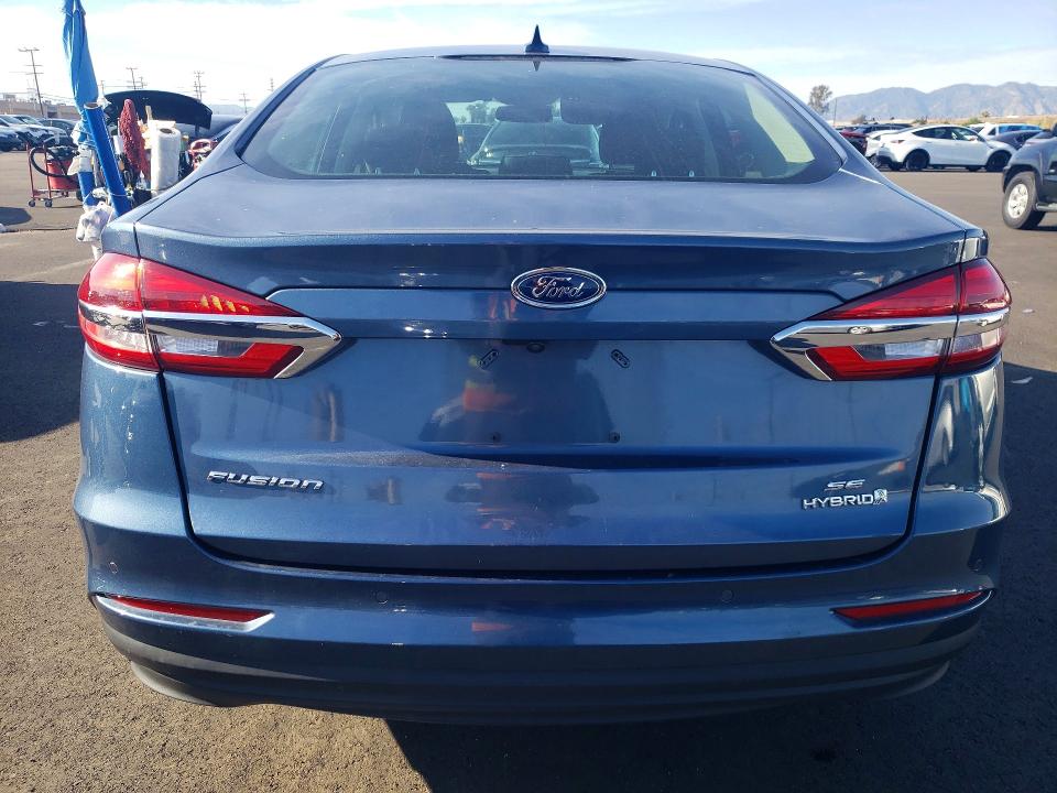Photo 6 from auction – 2019 FORD FUSION with VIN 3FA6P0LU7KR173897