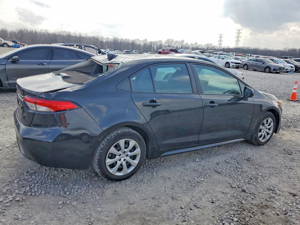 Photo 3 from auction – 2022 TOYOTA COROLLA with VIN 5YFEPMAE2NP305922