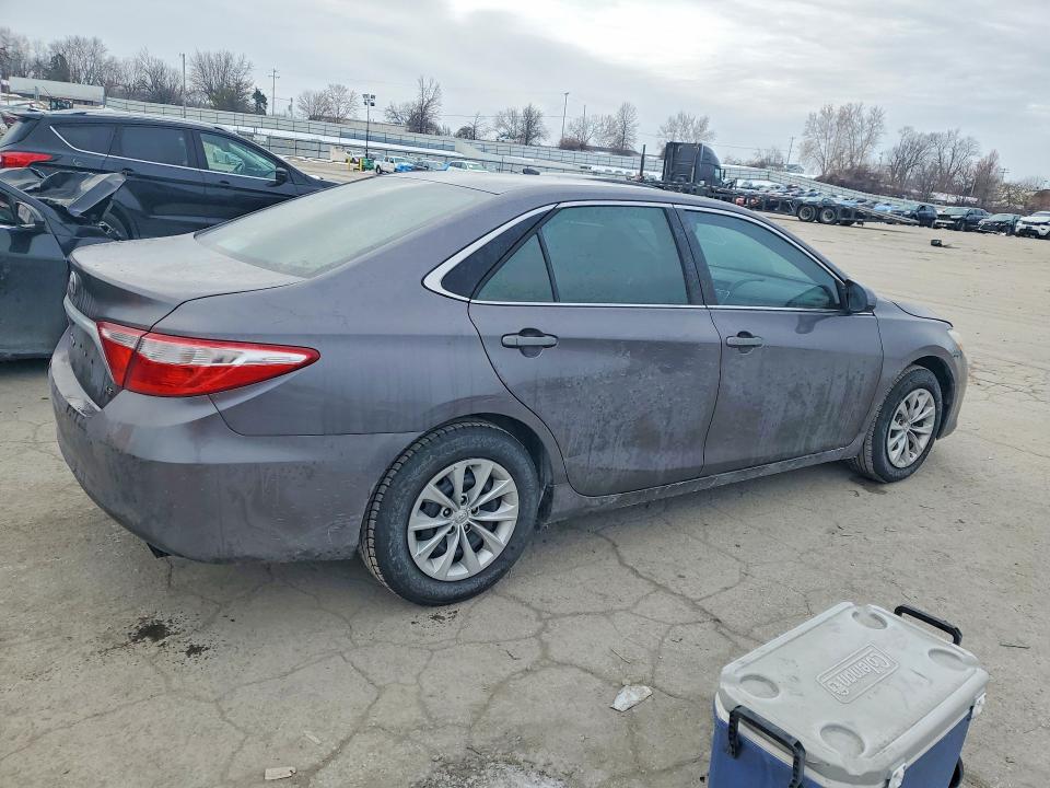 Photo 3 from auction – 2015 TOYOTA CAMRY with VIN 4T4BF1FK9FR486297
