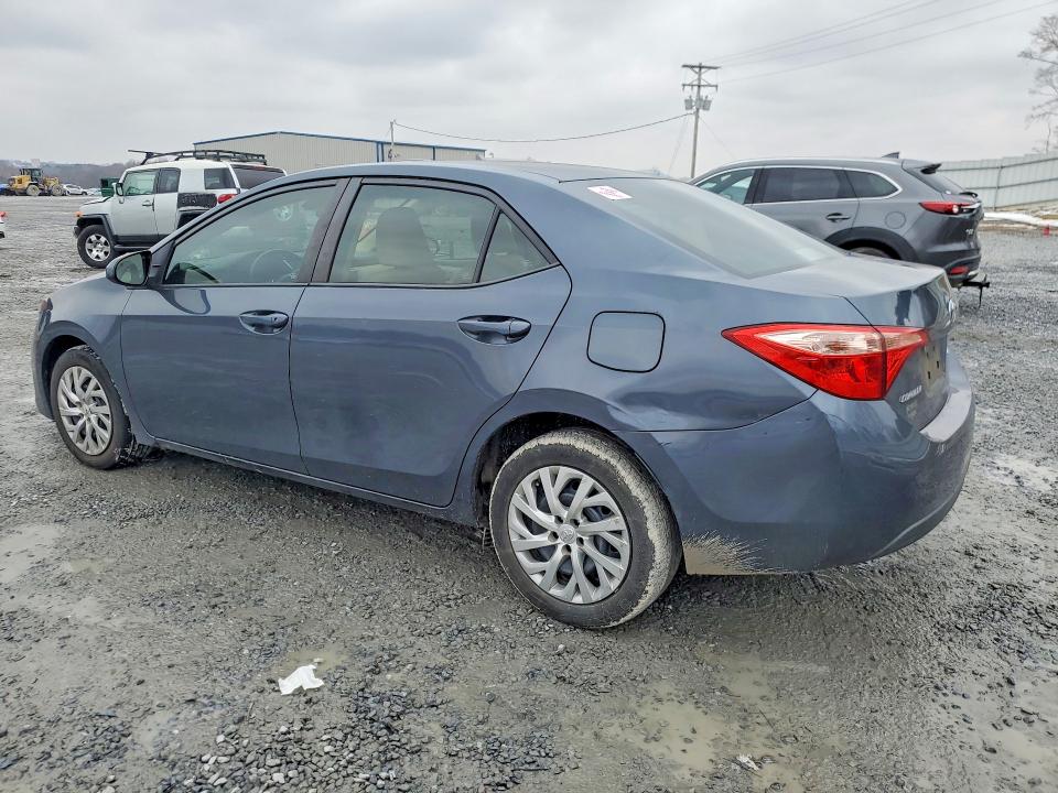 Photo 2 from auction – 2017 TOYOTA COROLLA L with VIN 5YFBURHEXHP735054
