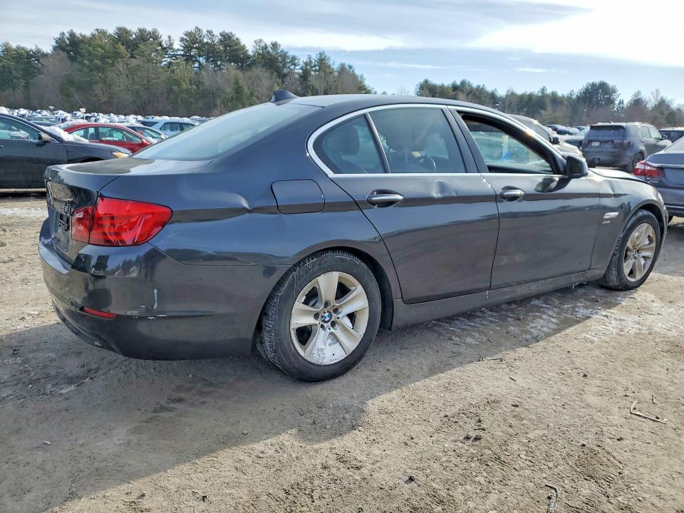 Photo 3 from auction – 2012 BMW 528I with VIN WBAXH5C55CDW05489