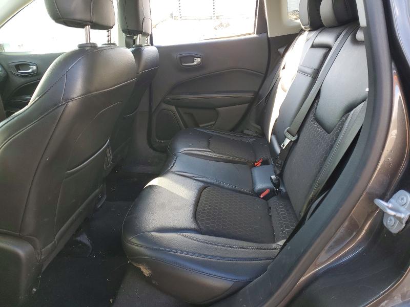 Photo 11 from auction – 2018 JEEP COMPASS with VIN 3C4NJDBB4JT423211