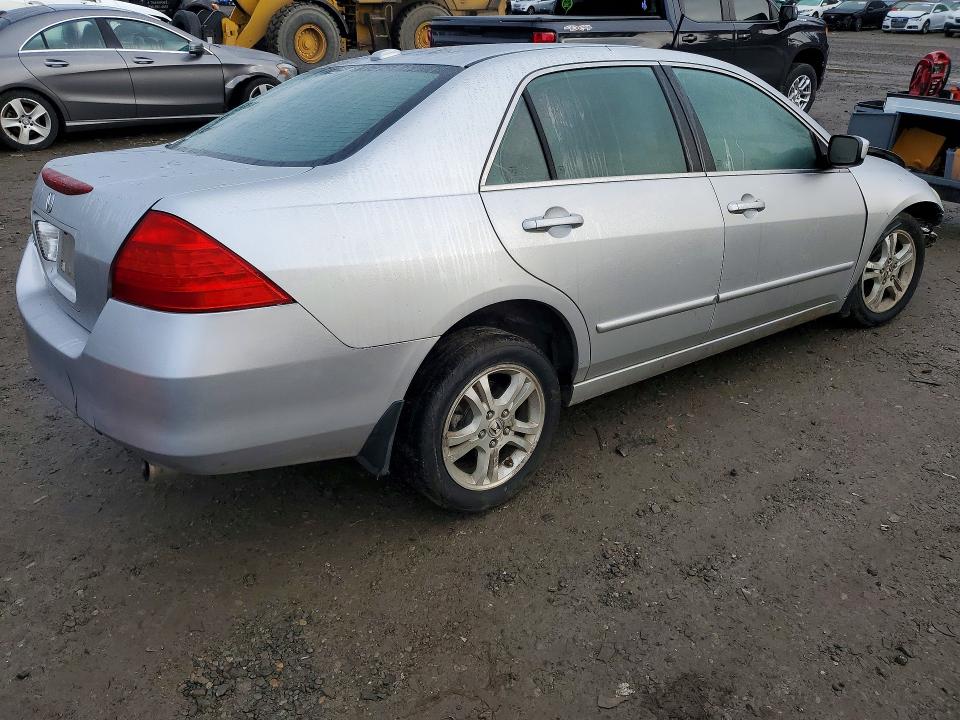 Photo 3 from auction – 2006 HONDA ACCORD with VIN 1HGCM55856A088786