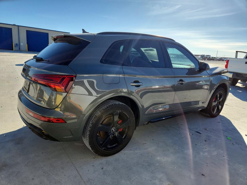 Photo 3 from auction – 2023 AUDI Q5 with VIN WA1EABFY3P2111095