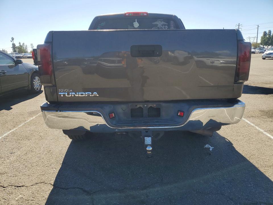 Photo 6 from auction – 2012 TOYOTA TUNDRA with VIN 5TFEM5F1XCX046308