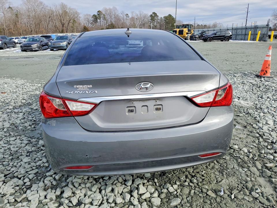 Photo 6 from auction – 2013 HYUNDAI SONATA with VIN 5NPEB4AC5DH620240