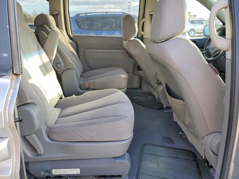 Photo 11 from auction – 2010 KIA SEDONA with VIN KNDMG4C33A6325377