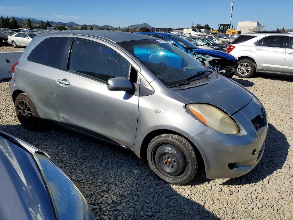 Photo 4 from auction – 2011 TOYOTA YARIS with VIN JTDJT4K33B5325967
