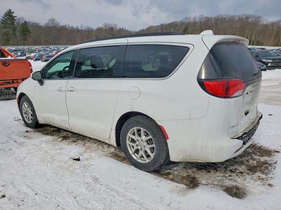 Photo 2 from auction – 2020 CHRYSLER VOYAGER LX with VIN 2C4RC1DG4LR144740