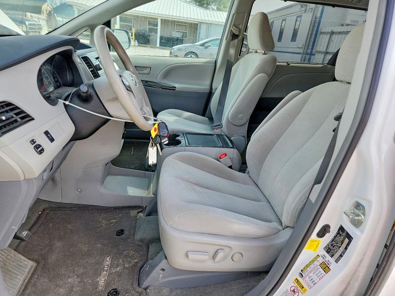 Photo 7 from auction – 2013 TOYOTA SIENNA with VIN 5TDKK3DC7DS308231